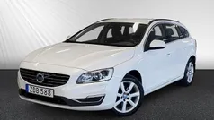 Vit Begagnad 2017 Volvo V60 Momentum Kombi | 159 800 kr (Superpris)