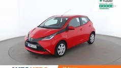Röd Begagnad 2017 Toyota Aygo X-play Halvkombi | 123 000 kr (Marknadspris)