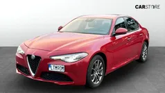 Röd Begagnad 2019 Alfa Romeo Giulia Super Sedan | 239 900 kr (Marknadspris)