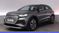 Grå Begagnad 2023 Audi Q4 e-tron Proline SUV | 388 900 kr (Marknadspris)