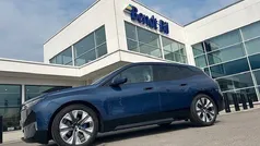 Blå Begagnad 2023 BMW iX Sport Line SUV | 534 500 kr (Marknadspris)