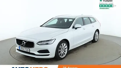 Begagnad 2018 Volvo V90 Momentum Kombi | 265 000 kr (Marknadspris)