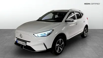 Vit (white) Begagnad 2022 MG ZS Comfort Sedan | 229 500 kr (Bra pris)