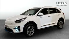 Vit (white) Begagnad 2022 Kia e-Niro Advance SUV | 289 900 kr (Marknadspris)