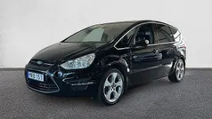 Svart Begagnad 2014 Ford S-MAX S Minibuss | 99 000 kr