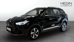 Svart (black) Begagnad 2022 MG ZS Luxury Sedan | 259 900 kr (Superpris)