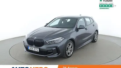 Grå Begagnad 2021 BMW 118 M Sport Halvkombi | 251 000 kr (Marknadspris)