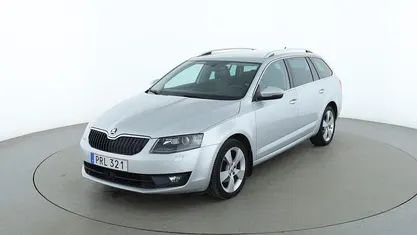 Silver Begagnad 2016 Skoda Octavia Style Kombi | 133 000 kr (Superpris)