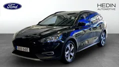 Svart (black) Begagnad 2022 Ford Focus Active Kombi | 209 900 kr (Marknadspris)