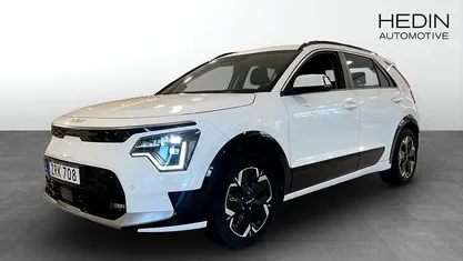 Vit Begagnad 2022 Kia e-Niro SUV | 309 900 kr (Marknadspris)