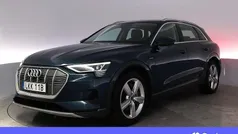 Blå Begagnad 2022 Audi e-tron Proline SUV | 374 900 kr (Bra pris)