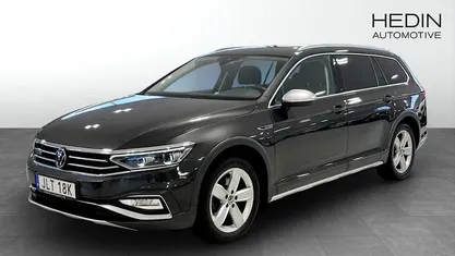 Mörkgrå (grey) Begagnad 2022 VW Passat Alltrack Kombi | 299 900 kr (Marknadspris)