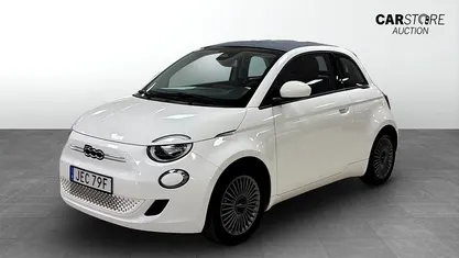 Vit Begagnad 2022 Fiat 500e Icon Cab | 189 900 kr (Marknadspris)