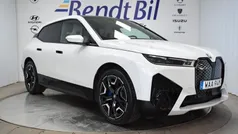 Vit Begagnad 2022 BMW iX Comfort Edition SUV | 729 500 kr (Marknadspris)
