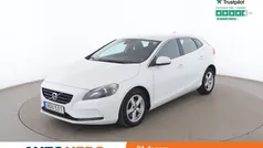 Vit Begagnad 2015 Volvo V40 Momentum Kombi | 128 000 kr (Bra pris)