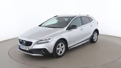 Silver Begagnad 2019 Volvo V40 CC Pro Kombi | 212 000 kr (Marknadspris)