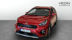 Röd (red) Begagnad 2020 Kia Niro 2 SUV | 239 900 kr (Marknadspris)