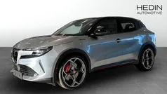 Ny 2025 Alfa Romeo Junior Veloce Halvkombi | 527 800 kr (Marknadspris)