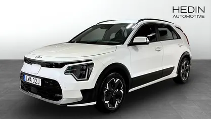 Vit (white) Begagnad 2022 Kia e-Niro SUV | 319 900 kr (Marknadspris)