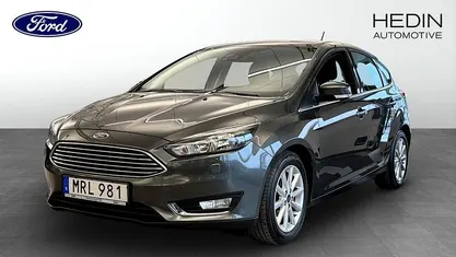Begagnad Ford Focus 125 HK (91 kW) 2017 Grå Halvkombi