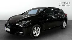 Svart Begagnad 2023 Nissan Leaf Tekna Halvkombi | 229 900 kr (Marknadspris)