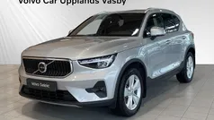 Silver Begagnad 2023 Volvo XC40 Core SUV | 339 900 kr (Marknadspris)