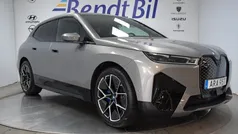 Oxide grey metallic Begagnad 2024 BMW iX M Sport SUV | 659 500 kr (Marknadspris)