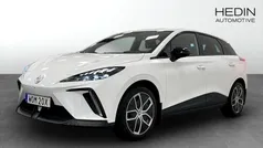Vit Begagnad 2023 MG MG4 EV Luxury Halvkombi | 334 900 kr (Superpris)