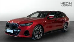 Röd (red) Begagnad 2025 BMW 530e M Sport Kombi | 698 700 kr (Bra pris)