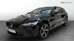 Svart (black) Begagnad 2022 Volvo V60 Ultimate Kombi | 499 900 kr (Lite dyr)