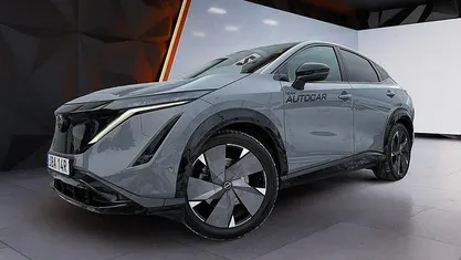 Begagnad Nissan Ariya Evolve 319 kW (435 HK) 2024 Ljusgrå SUV