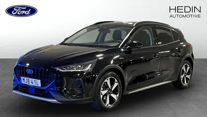 Svart (black) Begagnad 2022 Ford Focus Active Halvkombi | 194 900 kr (Bra pris)