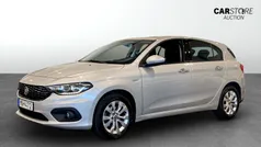 Grå (grey) Begagnad 2017 Fiat Tipo Halvkombi | 89 800 kr (Superpris)
