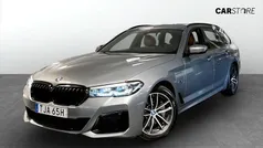 Grå Begagnad 2023 BMW 530e Kombi | 499 900 kr (Marknadspris)