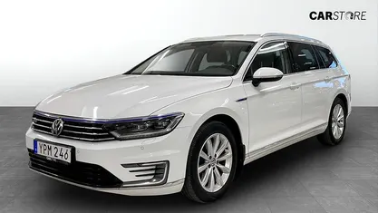Begagnad VW Passat GTE 218 HK (160 kW) 2018 Vit Kombi