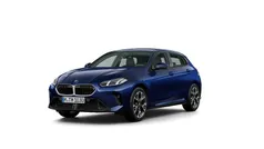 Tanzanite blå metallic Ny 2025 BMW 120 M Sport Halvkombi | 439 500 kr (Marknadspris)
