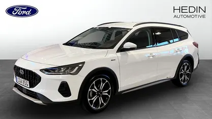 Frozen white Begagnad 2022 Ford Focus Active Kombi | 199 900 kr (Marknadspris)