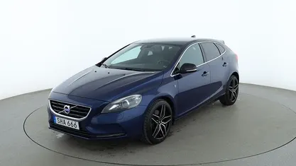 Blå Begagnad 2015 Volvo V40 Ocean Race Kombi | 143 000 kr (Bra pris)