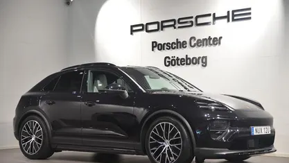 Svart (black) Ny 2025 Porsche Macan SUV | 1 186 300 kr (Superpris)