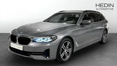 Grå (grey) Begagnad 2022 BMW 530e Sport Line Kombi | 388 700 kr (Bra pris)
