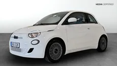 Vit (white) Begagnad 2022 Fiat 500e Icon Halvkombi | 199 900 kr (Marknadspris)