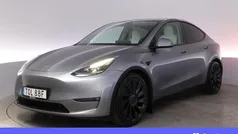 Grå Begagnad 2023 Tesla Model Y Performance SUV | 429 900 kr (Marknadspris)