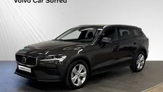 Grå Begagnad 2024 Volvo V60 CC Core Kombi | 429 900 kr (Marknadspris)