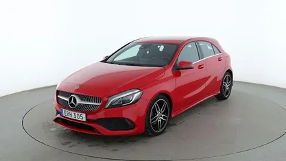 Röd Begagnad 2018 Mercedes A180 Style Halvkombi | 161 000 kr (Superpris)