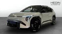Grön (green) Ny 2025 Kia EV3 GT-Line SUV | 552 870 kr (Marknadspris)
