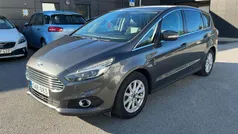 Grå Begagnad 2017 Ford S-MAX Titanium Minibuss | 168 000 kr (Superpris)