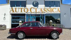 Rosso amaranto Begagnad 1975 Alfa Romeo 2000 Veloce | 449 000 kr