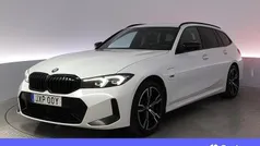 Vit Begagnad 2022 BMW 330e M Sport Kombi | 397 900 kr (Lite dyr)