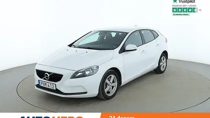 Begagnad 2017 Volvo V40 Kinetic Halvkombi | 173 000 kr (Marknadspris)