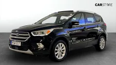 Svart (black) Begagnad 2016 Ford Kuga SUV | 164 900 kr (Marknadspris)